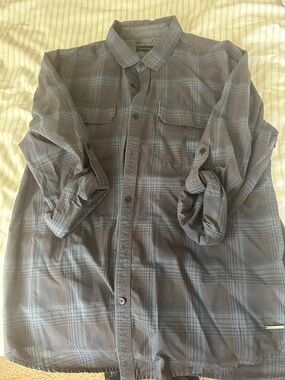 Calvin Klein Gray Blue Plaid Casual Button-Down Shirt